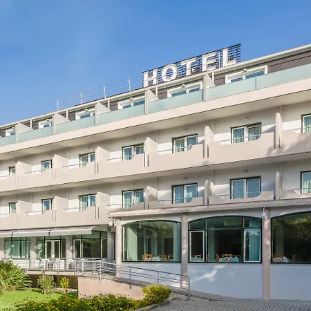 Varzinn Hotel 3*