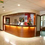瓦尔津酒店 酒店