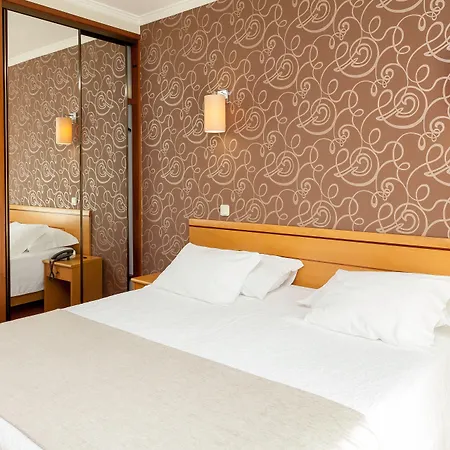 Varzinn 3* 포보아데바짐